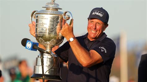 Phil michelson. He’s actually full of beans – coffee beans, in fact. Mickelson’s health scare triggered a change in lifestyle, and put him on a pathway to better health and wellness. In 2021, aged 50, he became the oldest Major Championship winner in the history of the game, when he lifted the Wanamaker Trophy at the 2021 PGA Championship. 