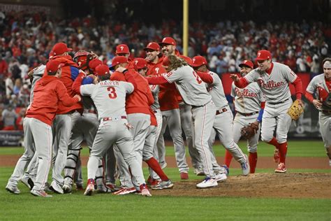 Philadelphia Phillies Advance to NLDS, Win First Playoff Series …