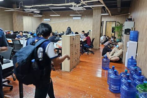 Philippine police raid alleged cybercrime buildings, rescue 2,700 workers from 18 countries
