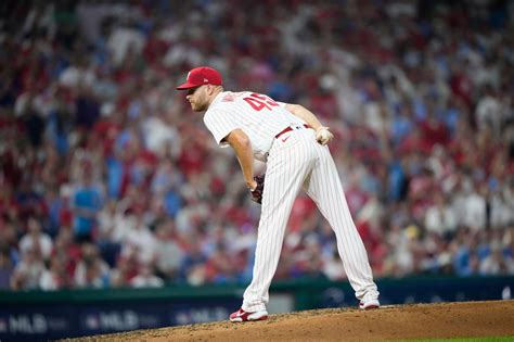 Phillies ace should serve as blueprint for Red Sox starting rotation remodel