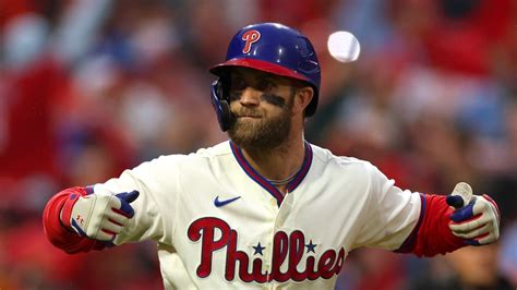 Phillies begin 3-game series at home against the Cardinals