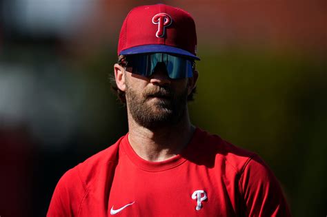 Phillies slugger Harper expected to return to lineup Tuesday