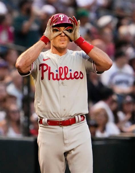 Phillies take on the Diamondbacks after Realmuto hit for the cycle