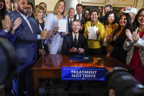 Philp: Is Newsom moving to the center as California becomes more liberal?