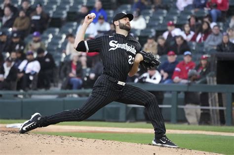 Phils' Marsh breaks up combined no-hit bid by White Sox