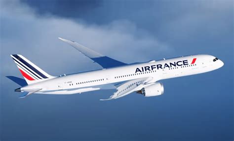 Starting in May, Air France will offer non-stop flights from Phoenix Sky Harbor International Airport to Paris for the first time. Travel between Phoenix and Paris has grown 40% in the last year .... 