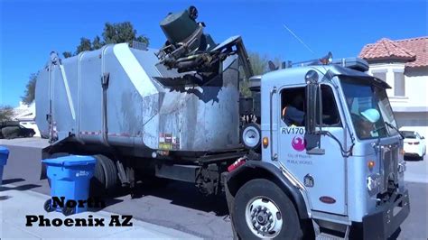 Phoenix trash collection. About the Public Works Department. With more than 600 employees under its Solid Waste arm, Phoenix Public Works provides trash, recycling and other waste diversion services to more than 400,000 households. 