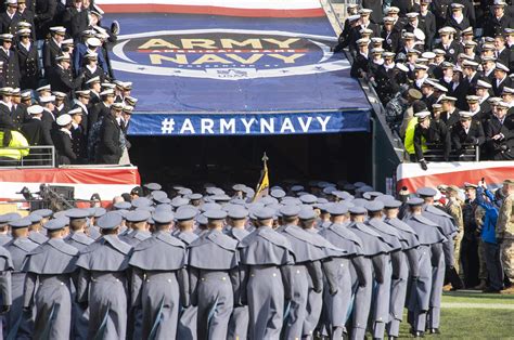 Photo Gallery: Army-Navy game goes down to the wire