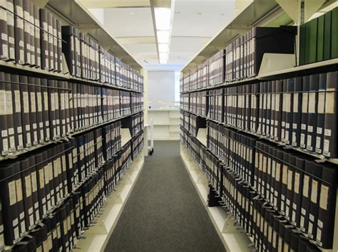 ETH Library’s Image Archive collects extensive image material on various topics from science, research and technology. These include valuable historical collections from photo archives and the personal papers of private individuals and institutions. With the successive indexing and selective digitization of these collections, a comprehensive .... 