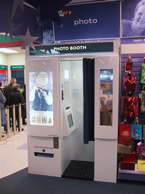 Photo booth business. A Fun Reflection is a family-owned and operated photo booth business that was established in 2019 serving Kern County and surrounding areas. ... Some of our features include multiple overlay options, custom start screens, photo stamping and signing, photo retake option, interactive animations, on screen games, green screen feature, ... 