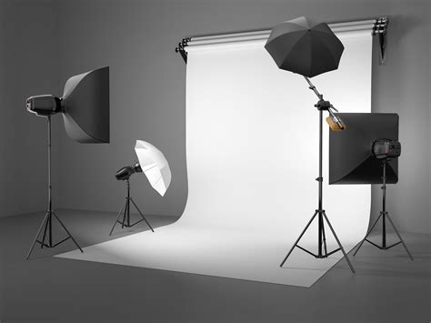 Photo studio lighting. Studio lighting is an essential addition to most photographers’ arsenal. It allows us to create natural lighting effects in a variety of situations, and is far more controllable than a flashgun. ... A cheap budget option for those starting out in photography is tungsten lighting, with kits starting from around $200. The downside of tungsten ... 