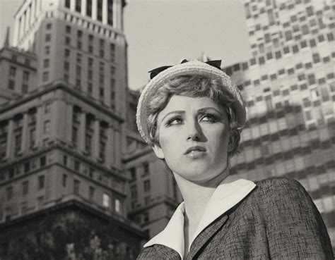 Photographer cindy sherman. Cindy Sherman is a photographer who incorporates aspects of feminism, performance art, cultural criticism, and the identity politics into her provocative works. 