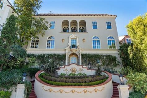 Photos: Bay Area mansion seen in ‘The Princess Diaries’ and owned by ex-owner of SF Giants selling for $8.9 million
