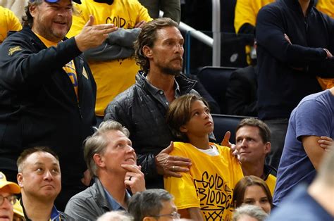 Photos: Matthew McConaughey and more stars come out for Warriors-Lakers Game 5