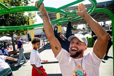 Photos: Steph and Ayesha Curry open new schoolyard in Oakland