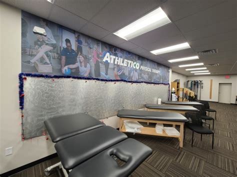 Physical therapy lawrence ks. Athletico Physical Therapy Opens in Lawrence. LAWRENCE, KS, December 9, 2021—Athletico Physical Therapy has opened a new location in Lawrence, Kansas, located on the east side of Iowa Street, just south of 23rd Street, next to Applebee’s Grill + Bar. This location offers convenient hours, including early mornings, late evenings and Saturday ... 