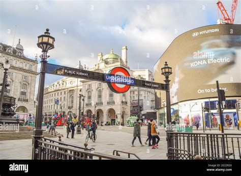 Piccadilly Circus (Station) to Cheshire - 7 ways to travel via …