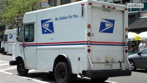 Compare online shipping rates from USPS, UPS, and