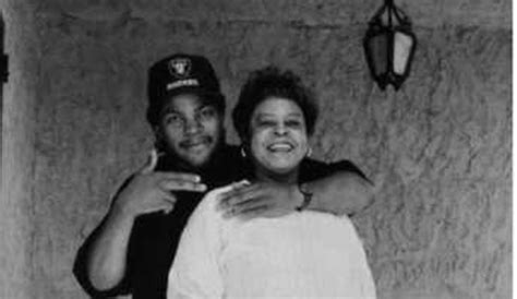 Pictures of ice cube mother doris benjamin