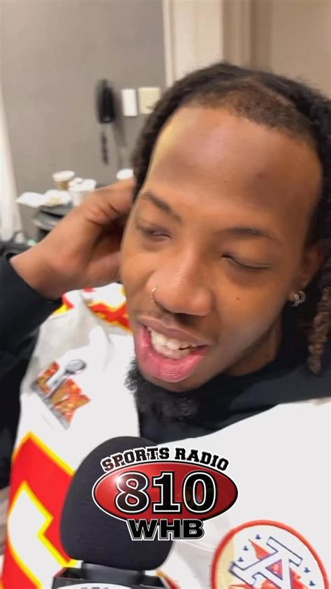 Pictures of naked bears.  I have not had a problem until now. Pictures won...