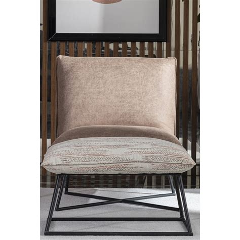 Pier Berjer Kelebek.