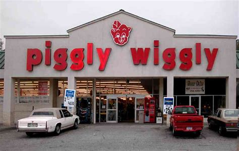 Piggly wiggly florida. Piggly Wiggly®, America’s first self-service grocery store, was founded in Memphis, Tennessee in 1916 by the late Clarence Saunders. Since its founding in 1916, Piggly Wiggly® has played a major role in the history and development of grocery merchandising. Piggly Wiggly’s introduction of self-service grocery shopping revolutionized the ... 