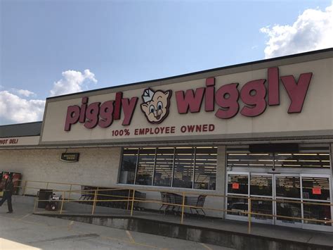Piggly Wiggly Canton. 110 E Academy St. Canton, MS