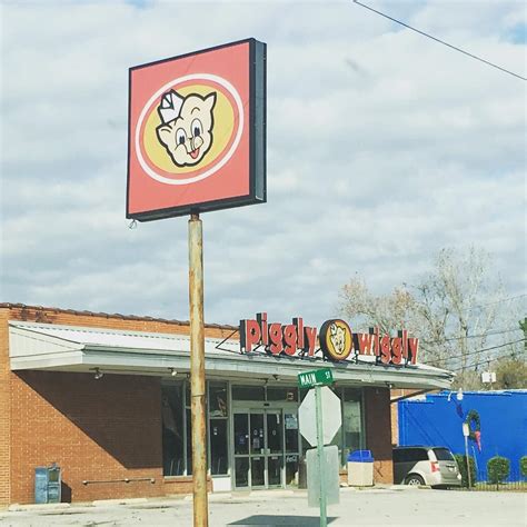 View online menu of Piggly Wiggly Deli in Scottsboro, users favorite dishes, menu recommendations and prices, 670 user ratings rated with a score of 70. 
