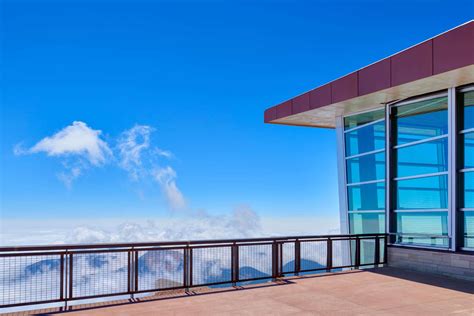 Pikes Peak summit builder accused by city of shoddy work at 14,000 feet