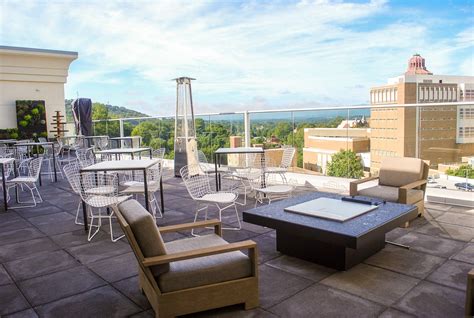 Pillar rooftop bar. Pillar Rooftop Bar: Rooftop Bar - See 83 traveler reviews, 130 candid photos, and great deals for Asheville, NC, at Tripadvisor. 