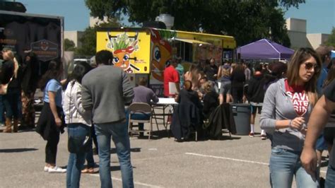Pilot program makes it easier for Austin mobile food vendors, city says