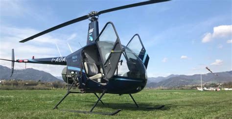 Pilotare l'elicottero robinson r44 un manuale di addestramento per piloti di elicotteri. - Manual de instalación de pyro chem.