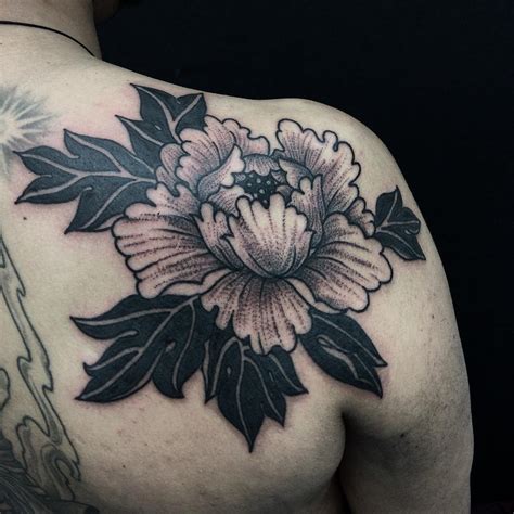 Pin by Deanna on Blackwork tattoo Floral skull tattoos, Palm size