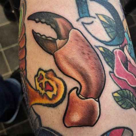 Pin by Julissa H. on Tattoos Claw tattoo, Crab tattoo, H tattoo