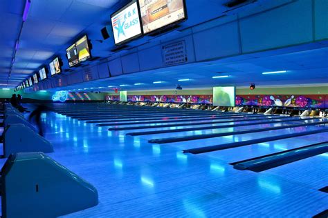 Pin chasers. Come visit our location in Tampa off of the Veterans expressway. Find out more about hours, location and amenities! Start the week off right with Sunday bowling and drink specials! Unlimited cyber bowling for just $12.99 from 9 PM – close; enjoy $2 Blue… 