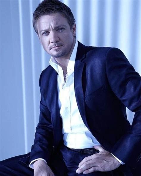 Pin on Jeremy Renner