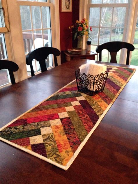 Pin on Table Runner and Table Topper Patterns