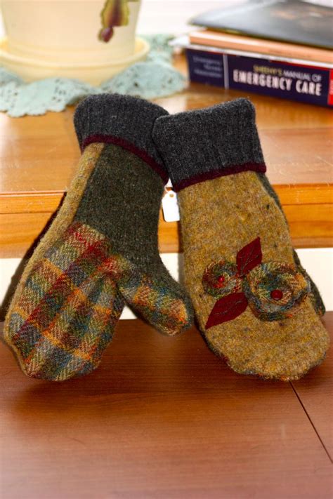 Pin on mittens