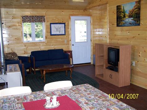 Pine Grove Lodge and Cabins - Tripadvisor