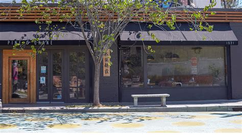 Pine and crane silverlake. Aug 6, 2022 · L.A.’s best new breakfast is at Pine & Crane’s downtown oasis. Savory soy milk, center, and other breakfast dishes at the new downtown Los Angeles location of Pine & Crane. (Bill Addison / Los ... 