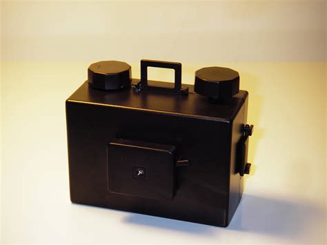 Pinhole camera inventor. Pinhole camera 2024-11-18