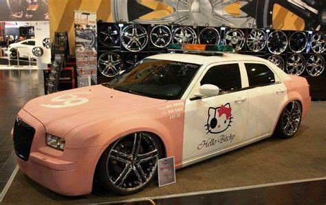 Pink Hello Kitty-inspired Chrysler 300C makes waves at Essen 2009