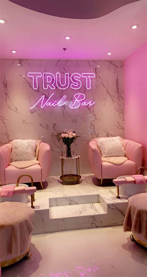 Pink Nail Spa & Beauty