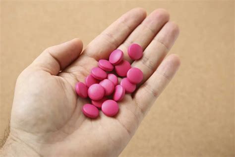 Whats the difference between yellow school buses and a round pink pill that says k 56 oxycodine. Answer this question. 6 Answers. Sort by. KI. Kit71 11 Jan 2019. The yellow school buses are norcos,that have Tylenol. The other one is smaller ,stronger and With out any Tylenol . Votes .... 