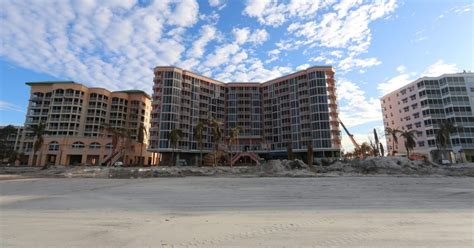 Pink shell estero. What's the housing market like in 33931? 1 bed, 1 bath, 647 sq. ft. condo located at 100 Estero Blvd #134, FORT MYERS BEACH, FL 33931 sold for $650,000 on Aug 29, 2022. MLS# 222057385. 