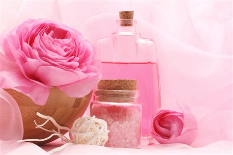 Pink spa. Welcome to Pink Tanning & Body Spa. Discover our boutique spa in the heart of Greater Palm Springs, Rancho Mirage. We offer spa services such as facials, tanning, waxing and lashes. For more information please cal us at (760) 641 - 5009. We look forward to seeing you at Pink! 