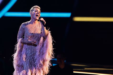 Pink to Pay Tribute to Olivia Newton-John at 2024 American Music Awards …