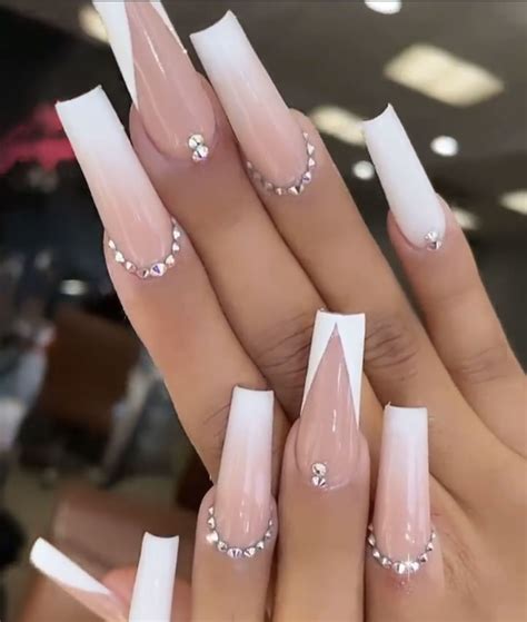Jan 11, 2021 - Explore Bethlosito's board "French nail designs" on Pinterest. See more ideas about nail designs, french nail designs, french nails.. 