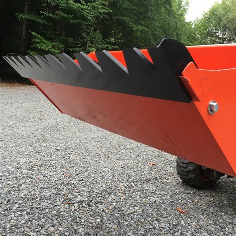 Piranha tooth bar. 16848 posts · Joined 2012. #32 · Apr 5, 2019. You guys are going to love the Piranha tooth bar. Just call me Larry :greendr: 2012 JD X729, 62C deck, 45 loader, 54" front blade, Quick Hitch, Cat 1 3PH, Heavy Hitch Forks. Front fork frame for 45 loader. 