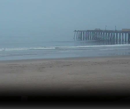 Pismo Beach Surf Cam. Check out our Pismo Beach Surf Cam to see live updates of this surfer’s paradise, just minutes from the Edgewater Inn & Suites! Water sport enthusiasts visit the Pismo Beach area year-round to enjoy some of the coast’s best surfing and boogie boarding. Guests visiting the area can rent boards and wetsuits from a ... . 